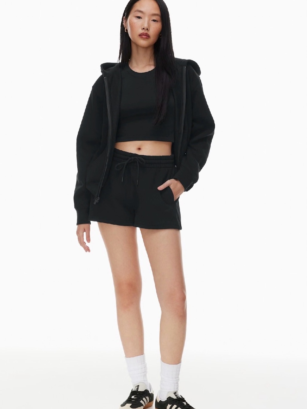 Aritzia Black Boyfriend Fit Shorts